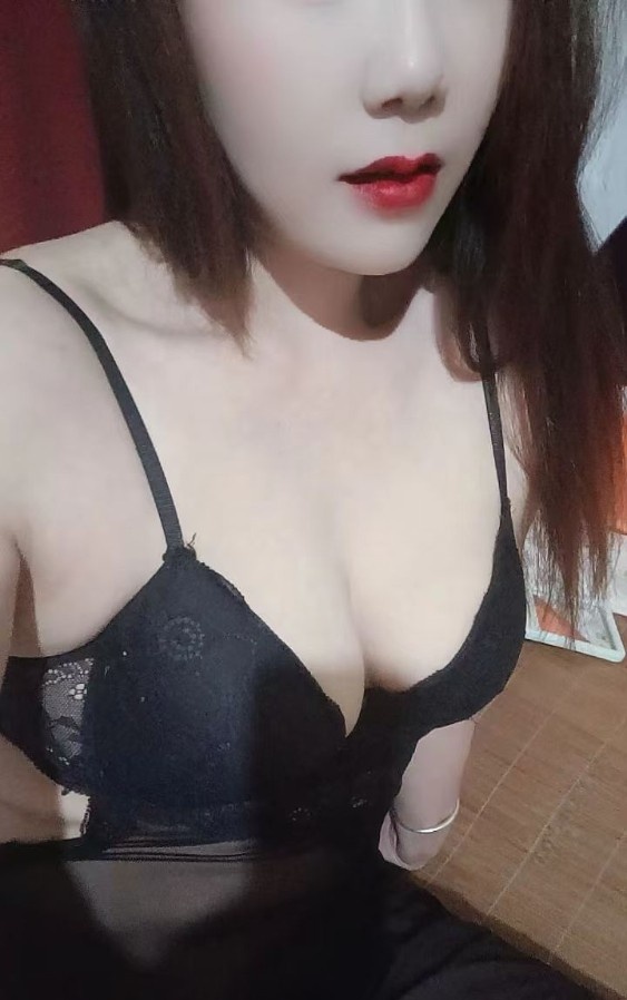 郑州大奶依依