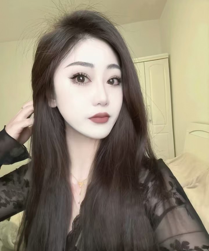 精致少妇