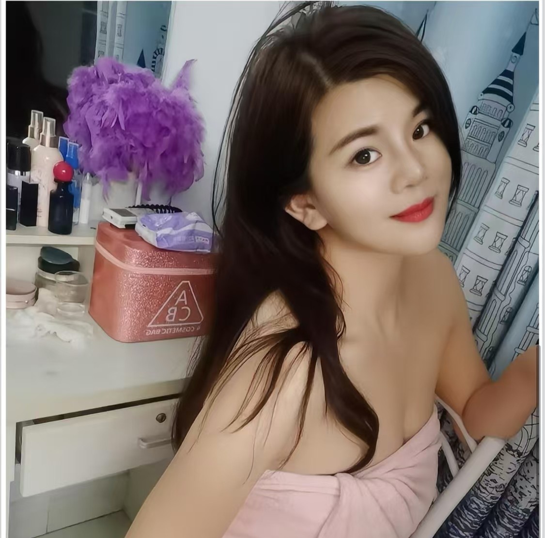 大奶少妇诗诗