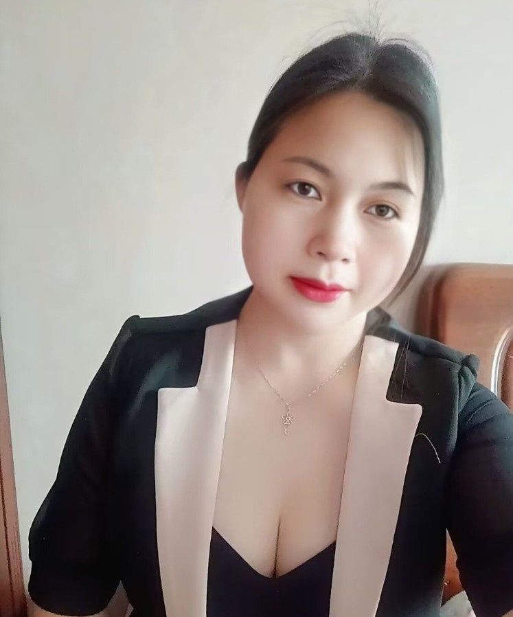 可以三通的熟女