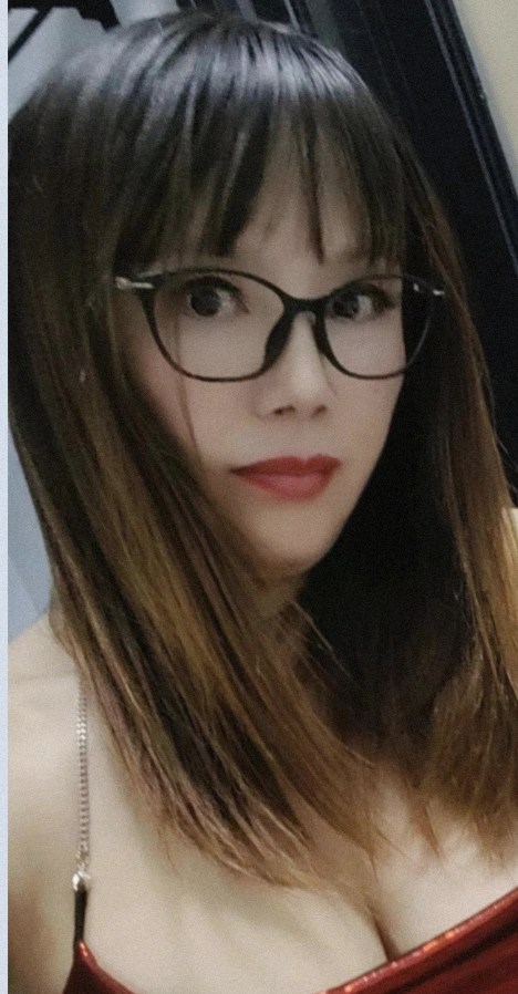 眼镜妹熟女