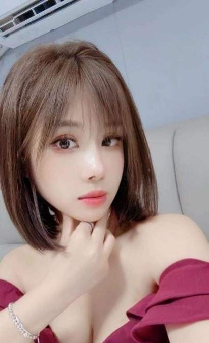 东城性感小姐姐