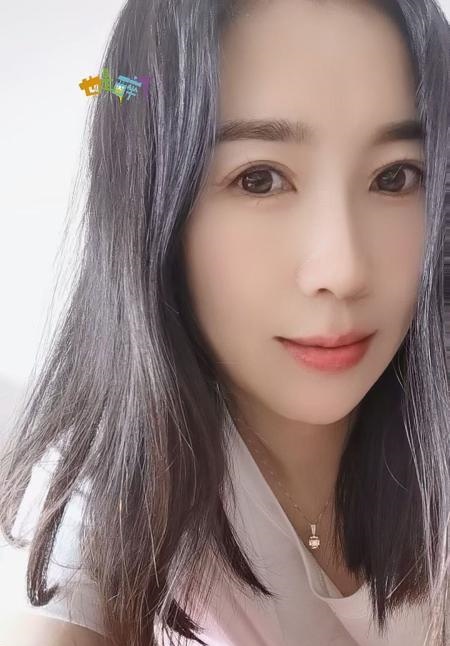开发区美足美腿少妇