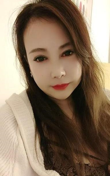 大奶风骚熟女