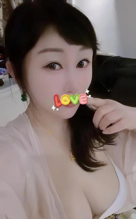 越秀东北大奶姐姐