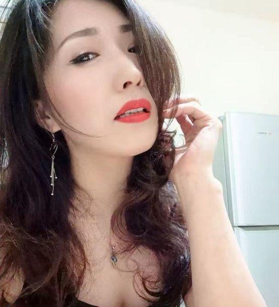 温柔东北高挑少妇