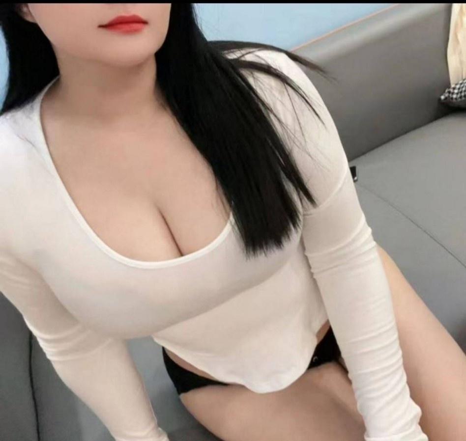 大胸桃子