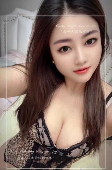 深喉囗暴开大波妹
