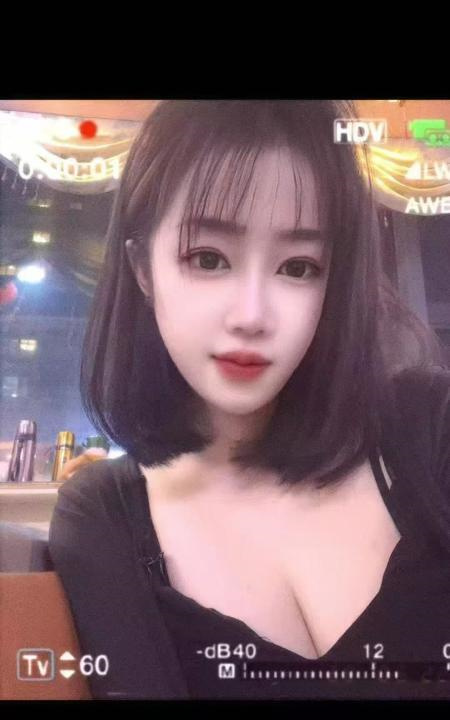 西湖区真材实料大胸妹