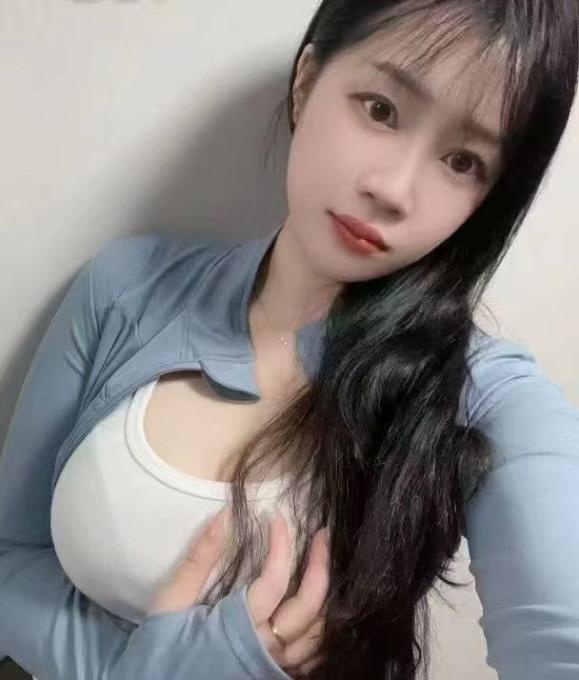 西湖区真材实料大胸妹
