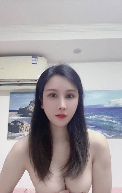 苗条美臀少妇