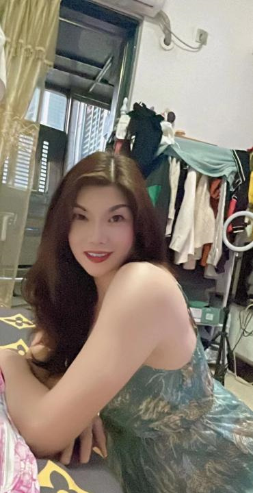 海珠抓龙筋少妇