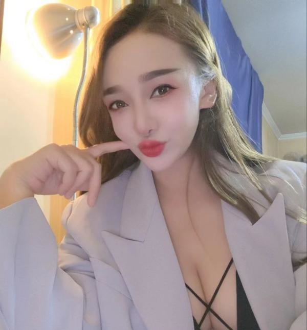 潘家园巨乳小姨子