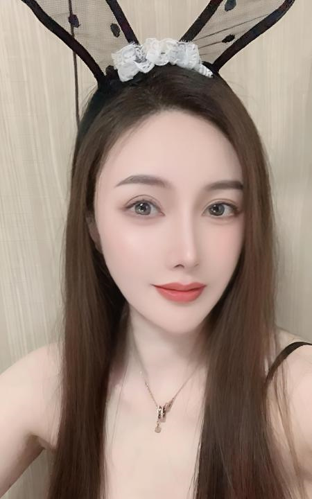 颜值美女Selina