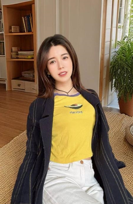 肤白气质服务好妹子