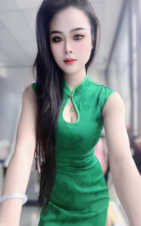 长沙大眼旗袍少妇