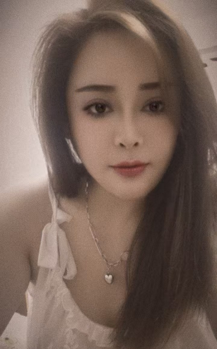 丰满少妇
