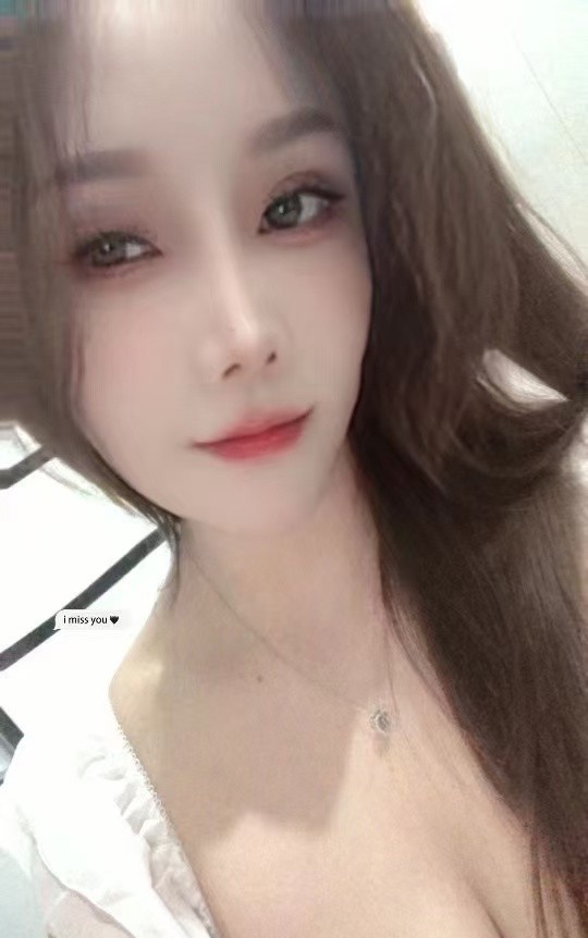 诱人真实型大奶少妇