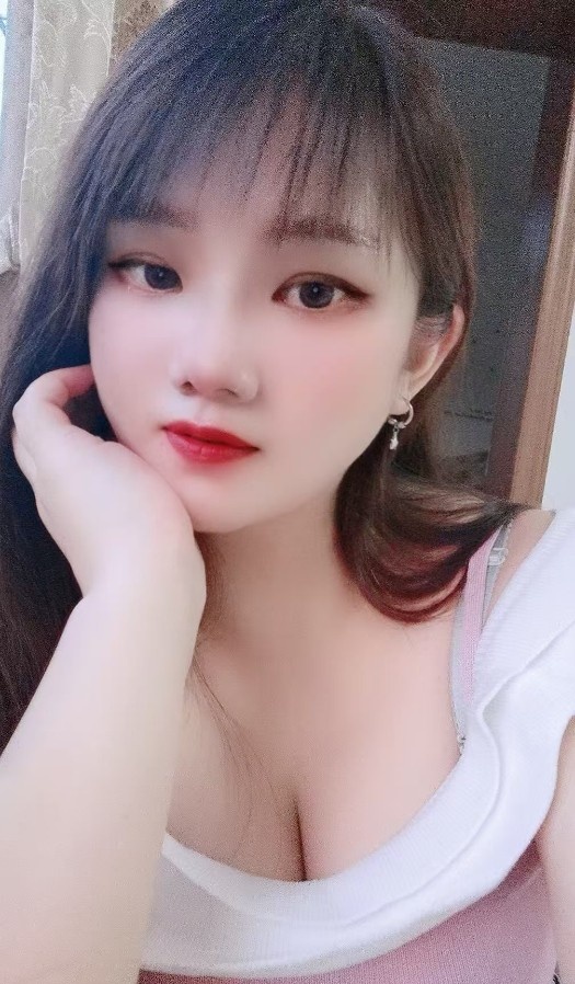 长春大胸妹妹燃燃