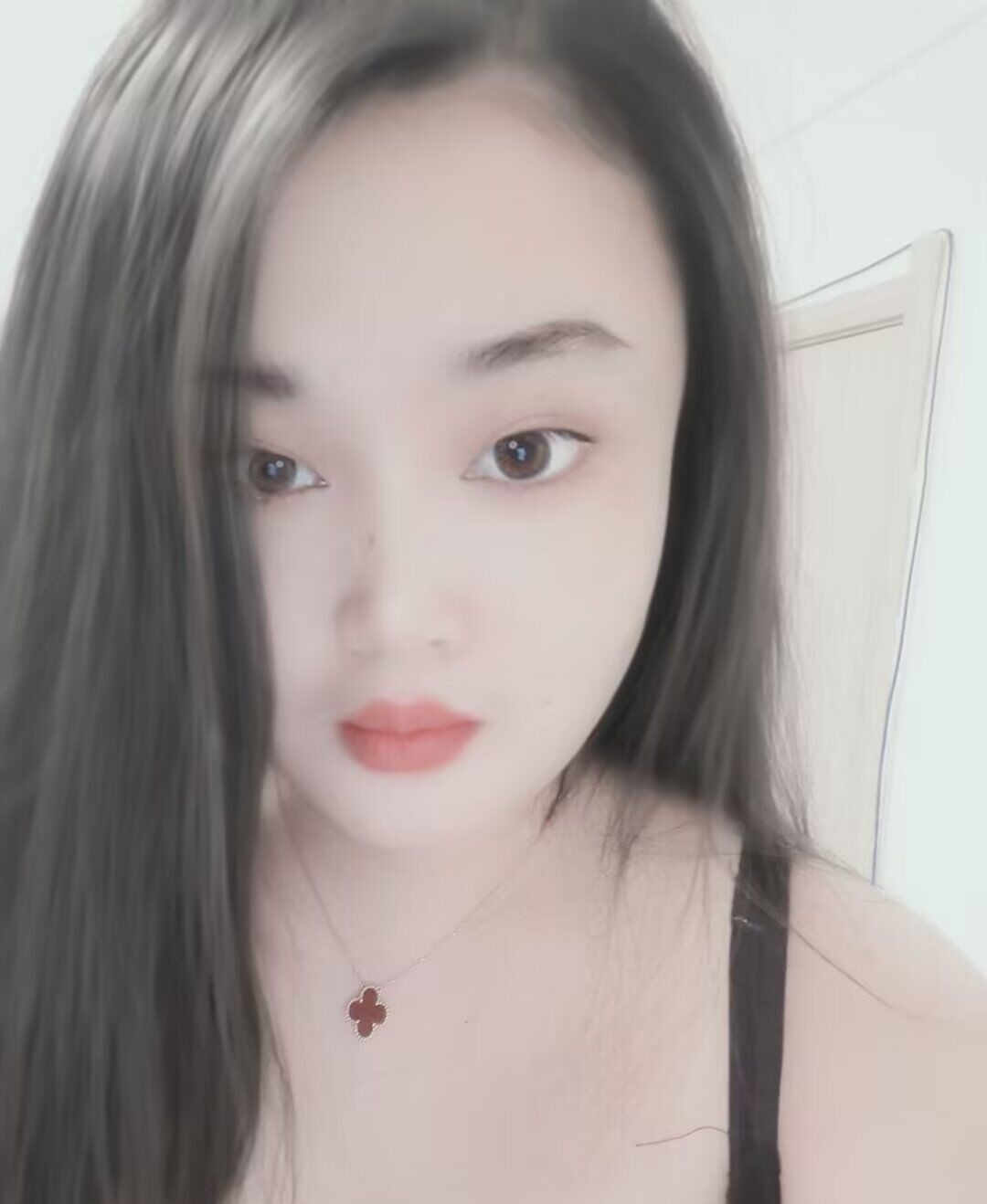 大胸服务型露露