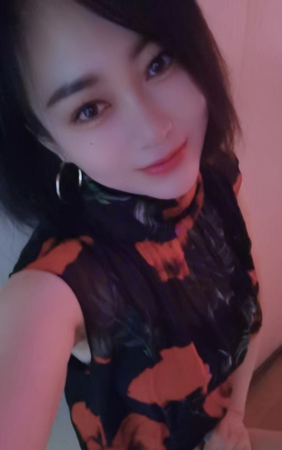 福塔附近极品少妇