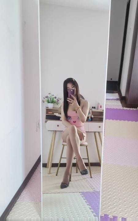 塘沽中项性感大长腿小姐姐