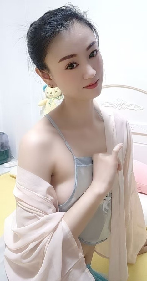 肚兜少妇果果
