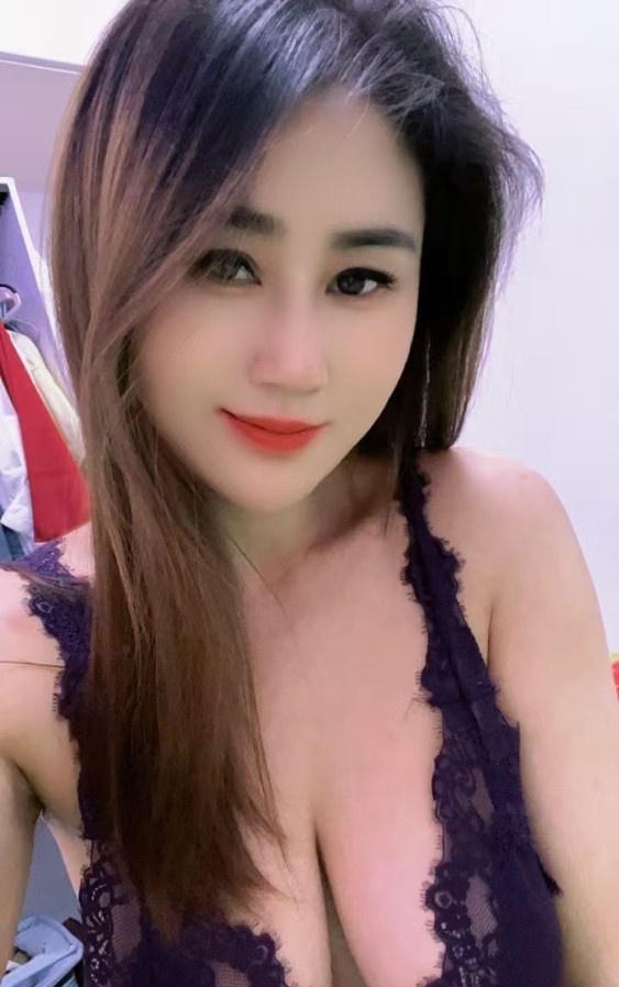 服务系大奶少妇