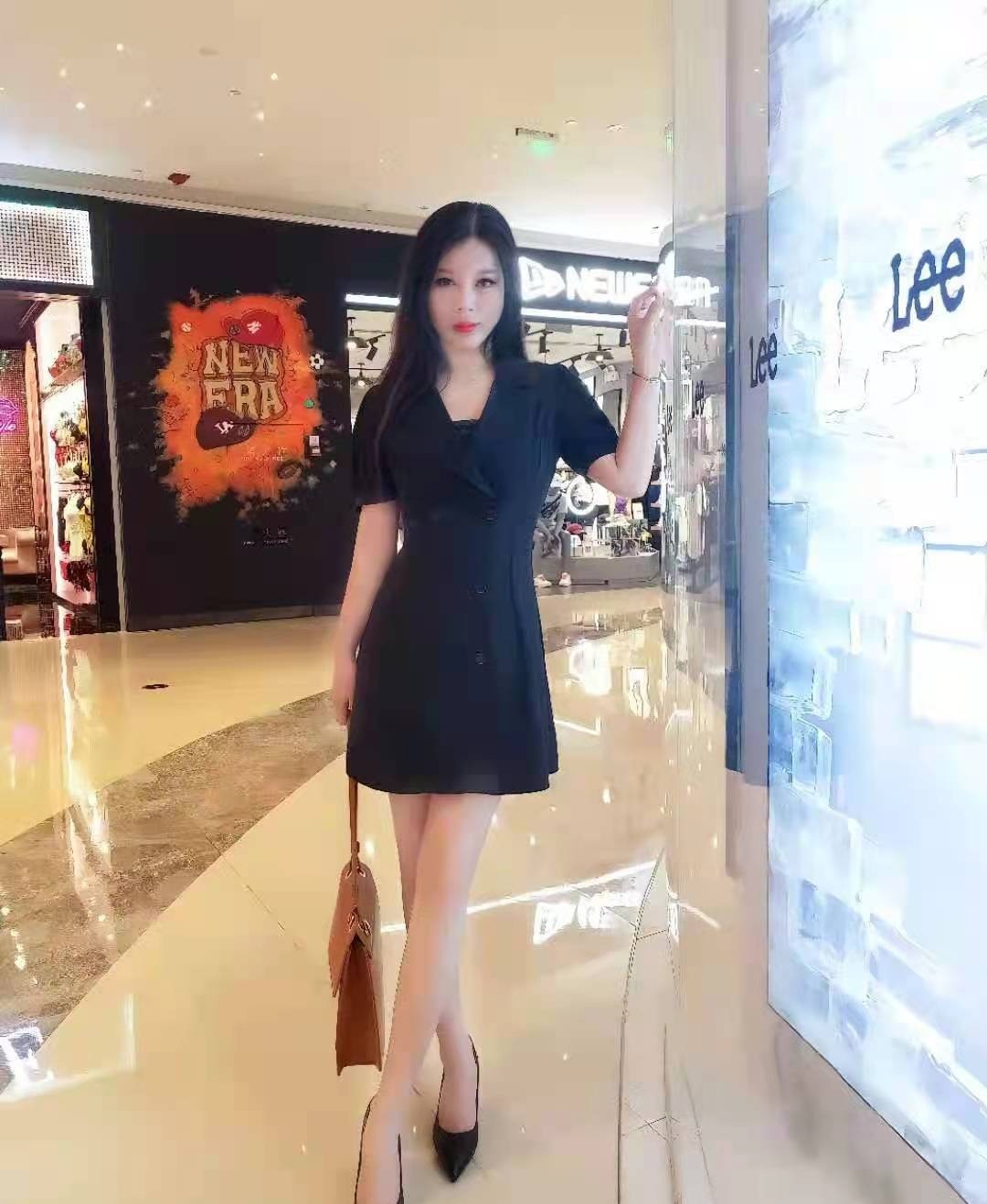 长腿俏佳人美少妇