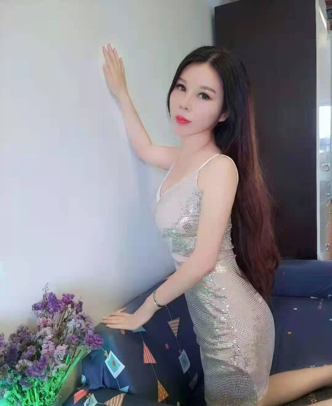 长腿俏佳人美少妇