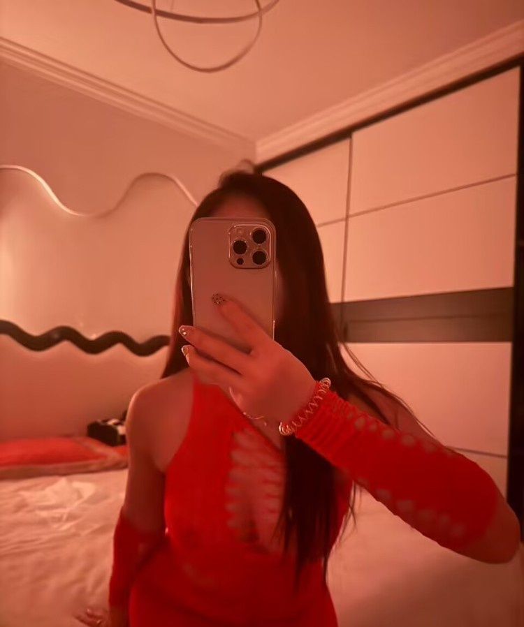 性感妩媚小女人