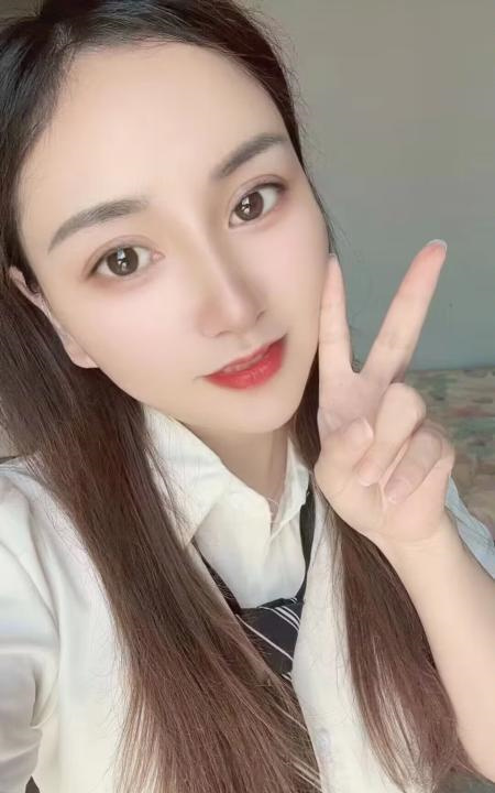 青羊制服丝袜安娜
