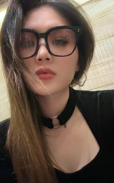美艳大胸少妇