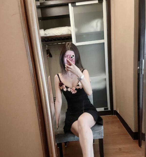 温柔长腿嫩妹
