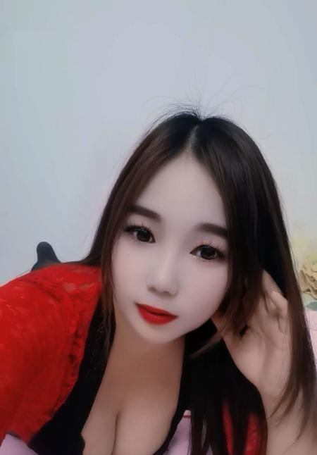 大胸少妇丝丝