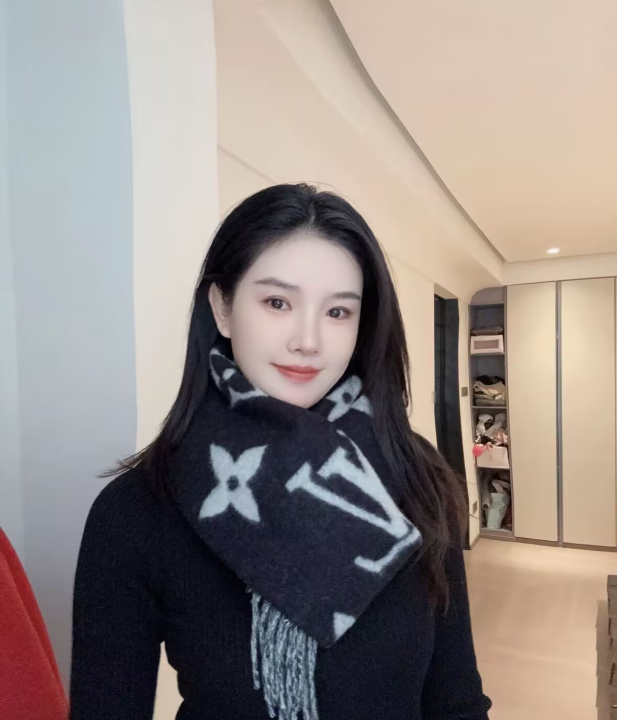 宝安高挑大熊服务女友
