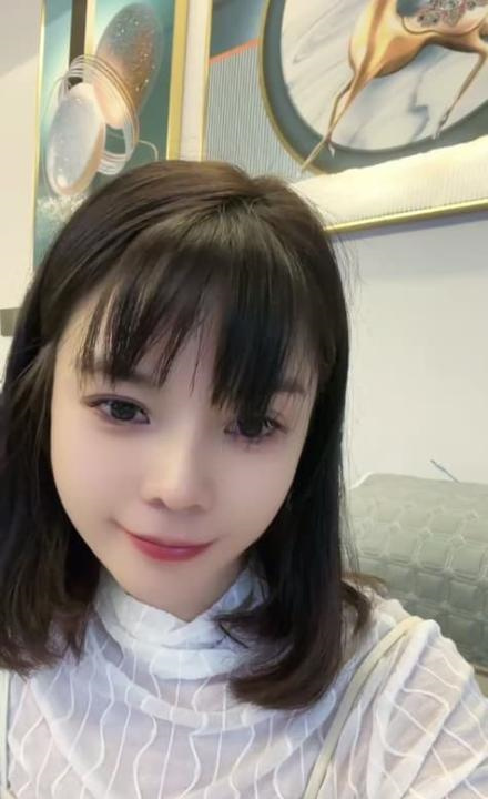 臀推大屁股妞