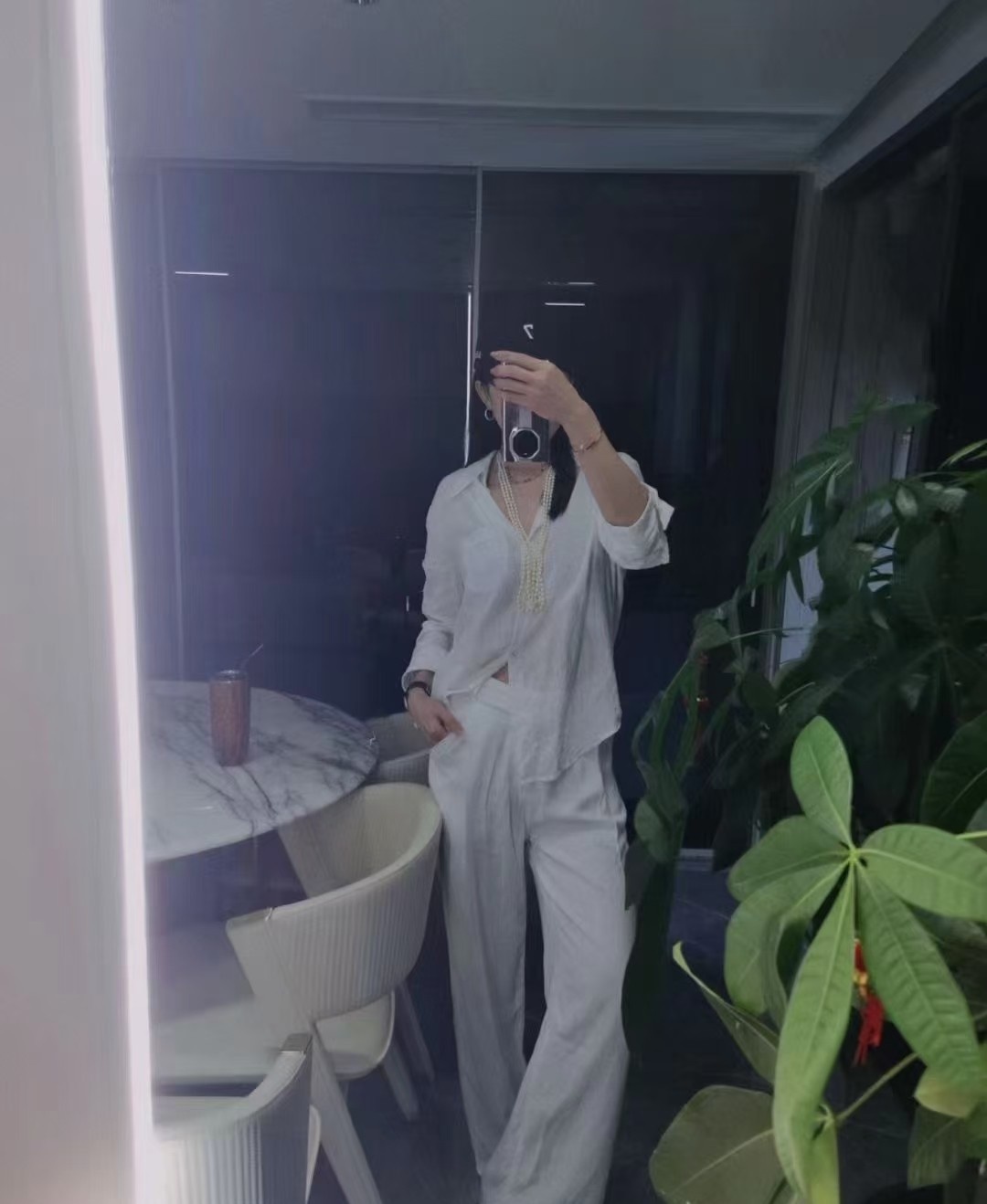 青秀御姐芳芳