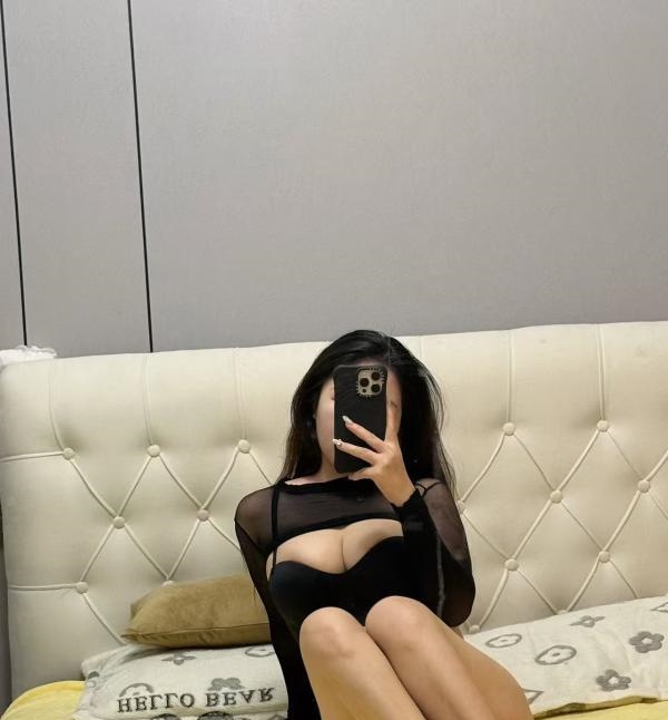 肉漫大胸萝莉控