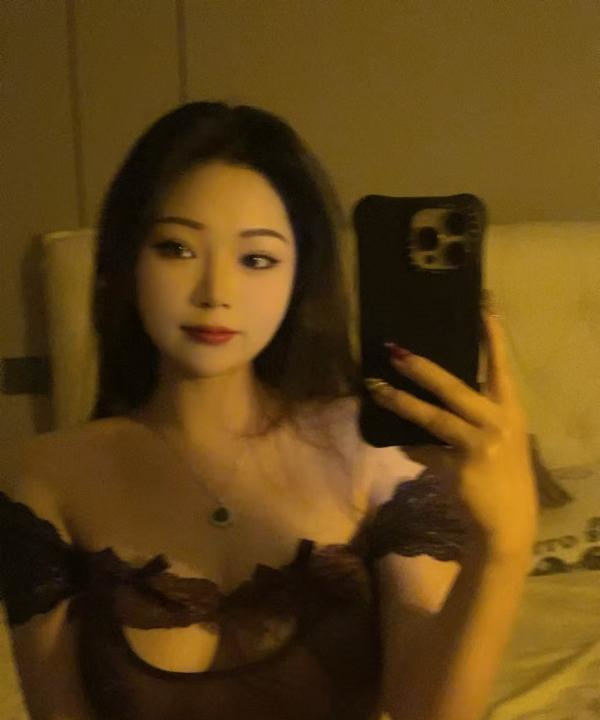 肉漫大胸萝莉控