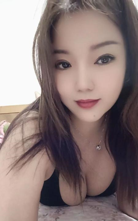 宝安翘臀少妇