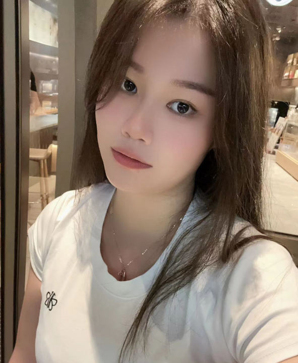 性感少妇猫猫