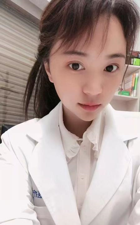 钟楼风骚护士小姐姐