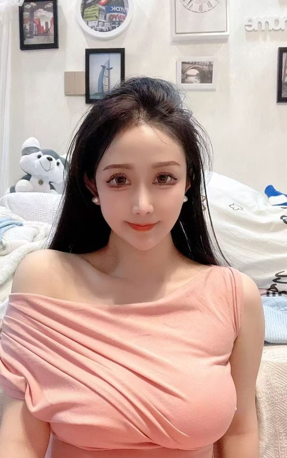 美女小萍