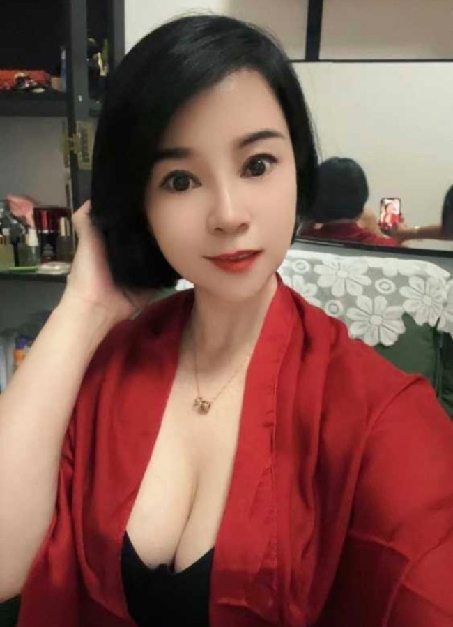 广州大胸妹子