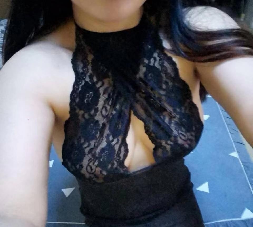 大奶情趣少妇