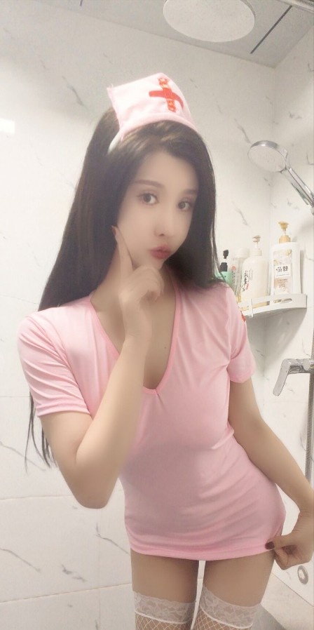 御姐制服型骚妹子