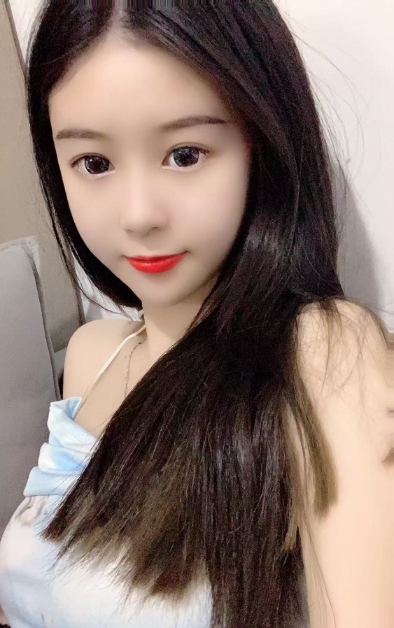 迷人的小爱