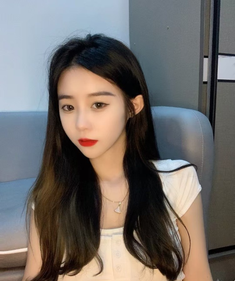 迷人的小爱