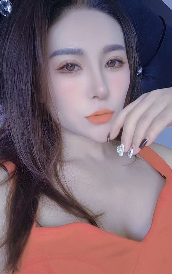 迷人美少妇